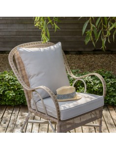 Fauteuil Garrigues résine dune coussin perle 2