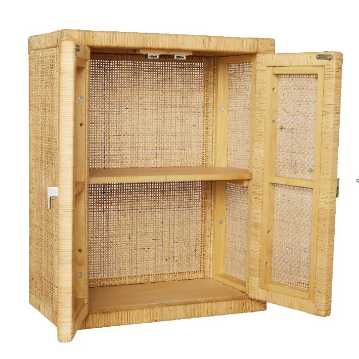 armoirette rotin cannage ajouré Saigon présentée portes ouvertes