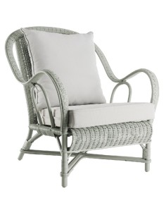 Fauteuil Nantucket en rotin laqué nuage de chez KOK MAISON