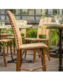Chaise en rotin + résine Bagatelle en ambiance