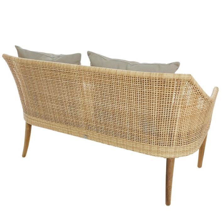 Sao Polo outdoor carver with cushion