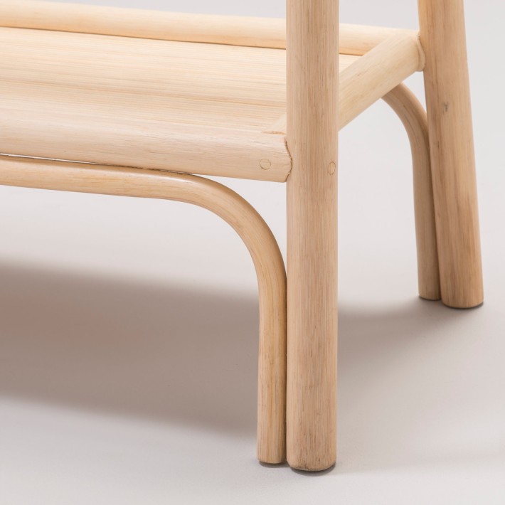 Tréteau du bureau PASSE-PASSE: détail de la tablette inférieure