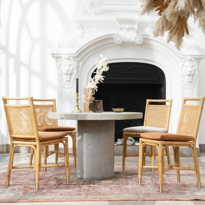 Chaise en rotin Riviera velours ocre ambiance 2