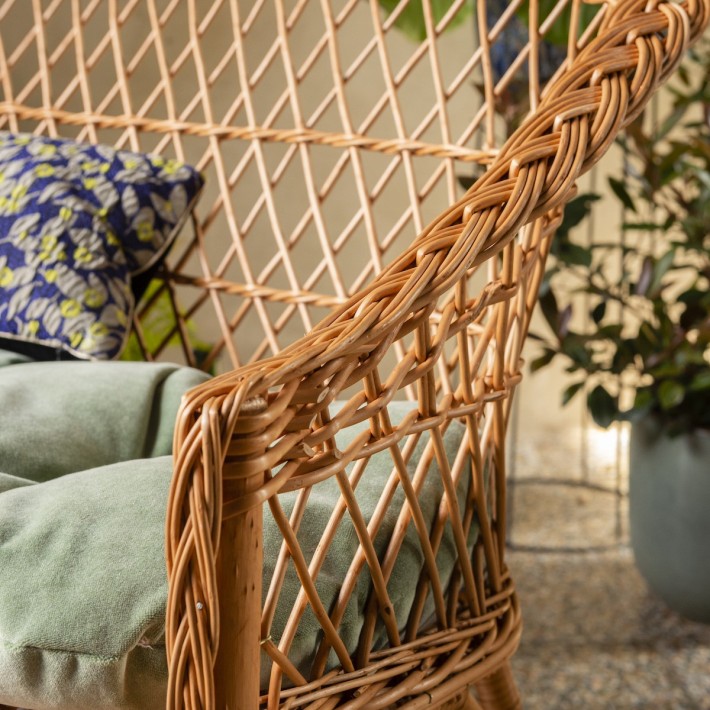 Antonin wicker sofa - detail of armrest