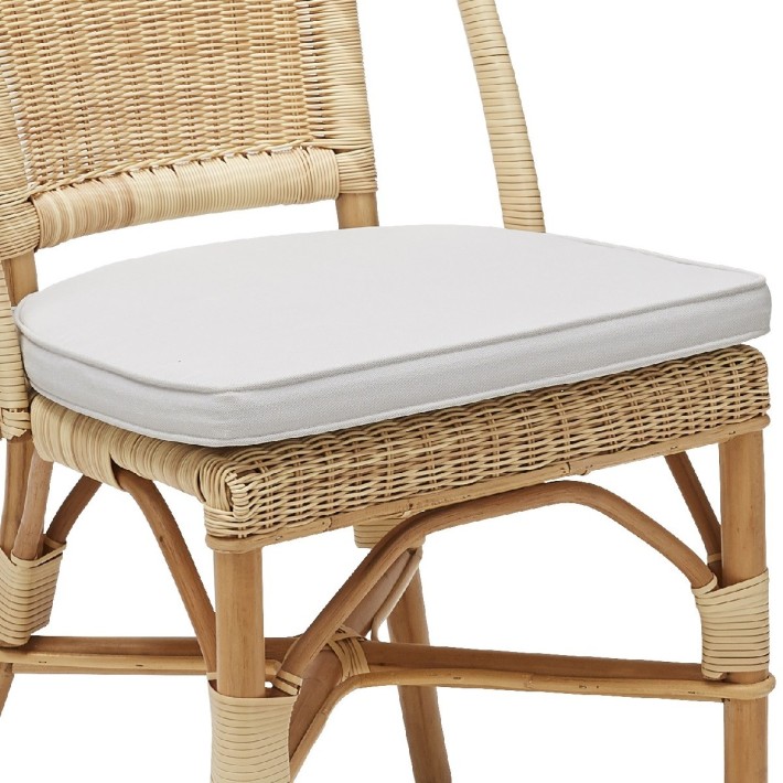 Détail coussin gris pour chaise Albertine & Guinguette