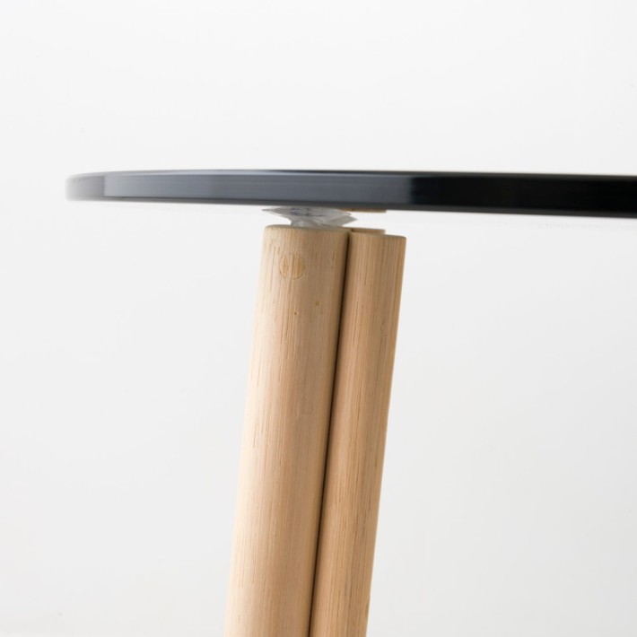 Table basse en rotin pm CORRIDOR avec plateau en verre zoom plateau vue de profil