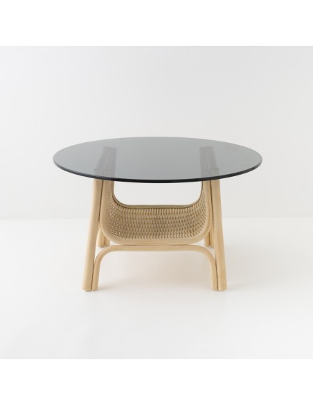 Table basse en rotin gm CORRIDOR avec plateau en verre vue de face Table basse en rotin gm CORRIDOR avec plateau en verre vue de face