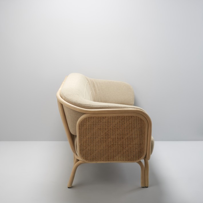 Canapé rotin design BÔA tissu Brema Sand 03 vu de côté