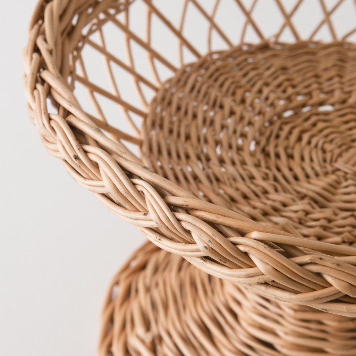 Coupe présentoir en osier plateau supérieur