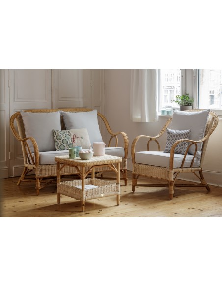 Salon avec canapé et fauteuil en rotin tressé Nantucket