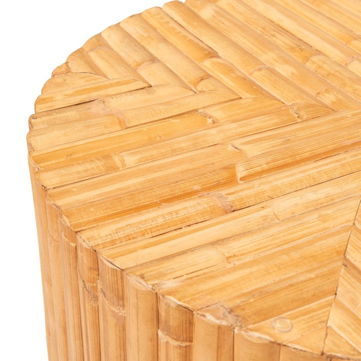 Zoom pied de table rond en rotin Riviera