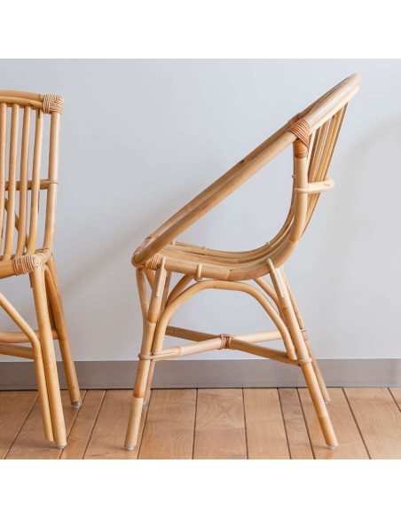 Fauteuil en rotin naturel vintage Bruno de chez KOK MAISON vue de profil