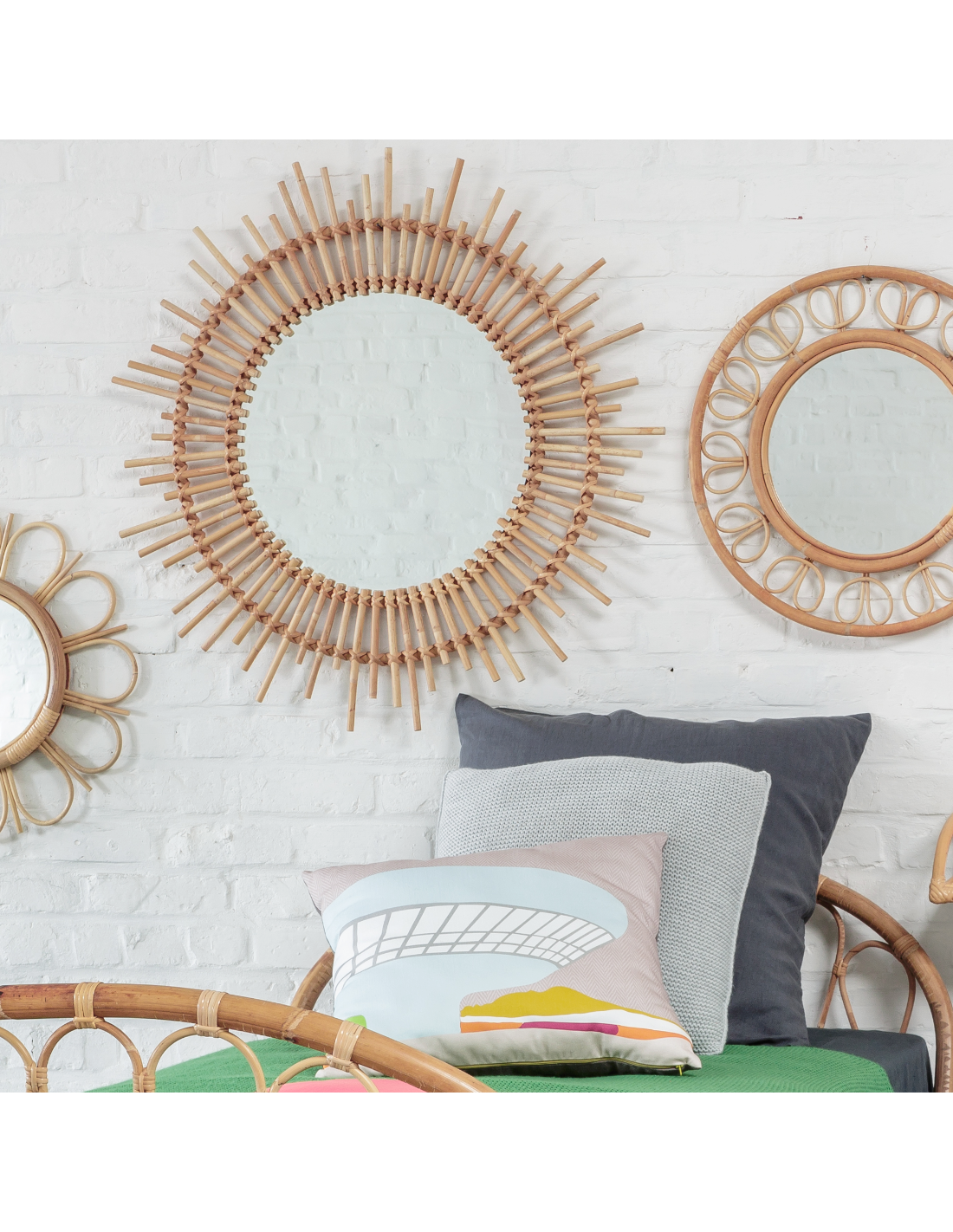 Planète rattan vintage mirror