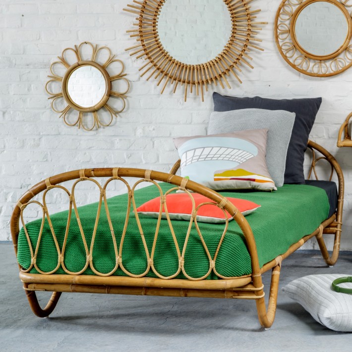 Ambiance lit rotin 90x190 Corbeille livré avec sommier mais sans matelas ni coussins vue de face