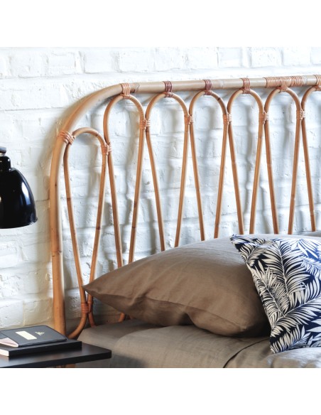 Volute vintage rattan head board