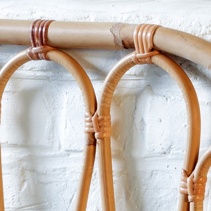 Volute vintage rattan head board