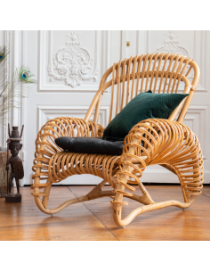 Boucle rattan armchair 2
