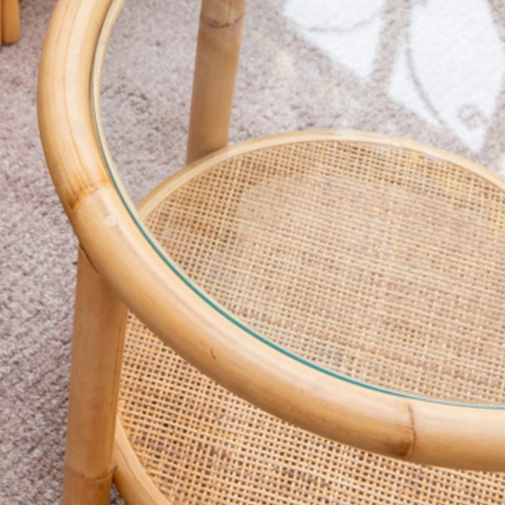 Zoom glass top rattan coffee table 50cm collection Riviera by Kok maison side view