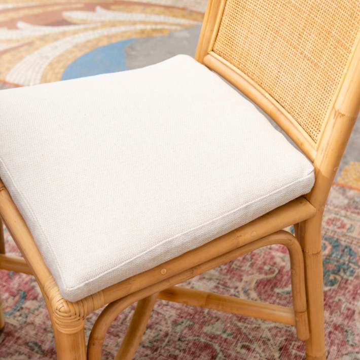 Zoom coussin en lin chaise collection Riviera par Kok maison