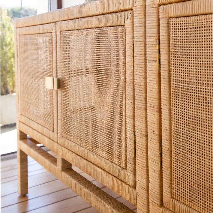 Zoom tressage rotin buffet deux portes collection Saïgon par Kok Maison