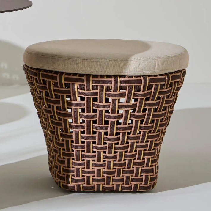 Pouf pour l'extérieur en corde tressé sur support aluminium TALI