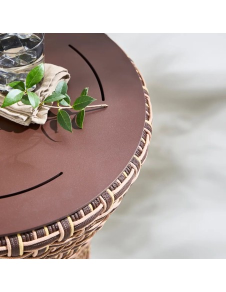 Zoom on TALI round outdoor coffee table top Zoom on TALI round outdoor coffee table top