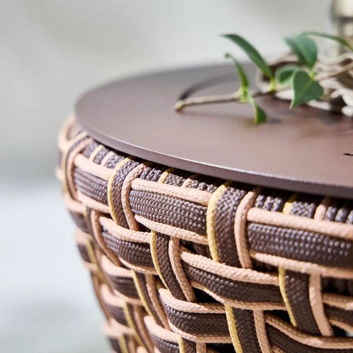 Zoom profile table top round outdoor coffee table TALI