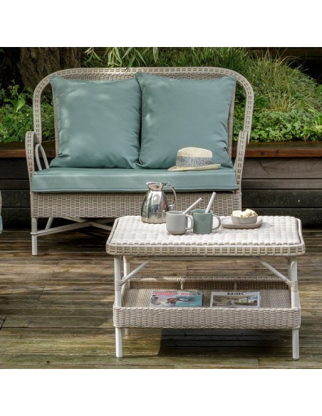 Canapé de jardin en résine Nantucket avec sa housse