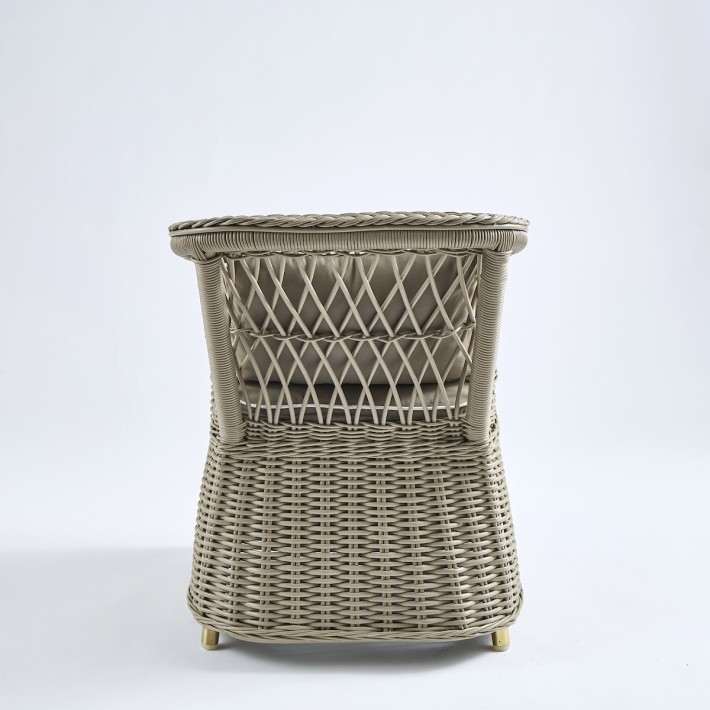 Fauteuil en rotin laqué beige avec coussin PU039