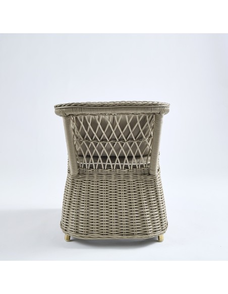 Fauteuil en rotin laqué beige avec coussin PU039