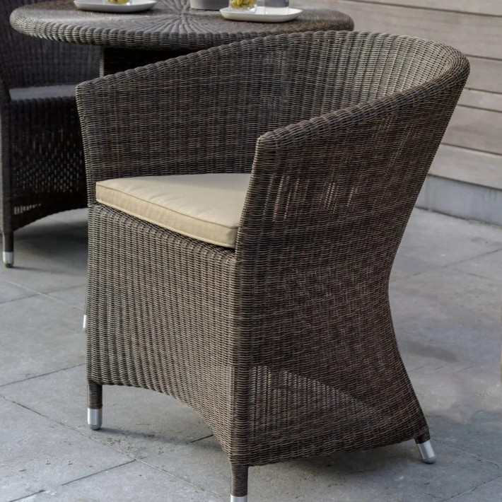 Ambiance fauteuil de jardin Némo Poivre avec coussin