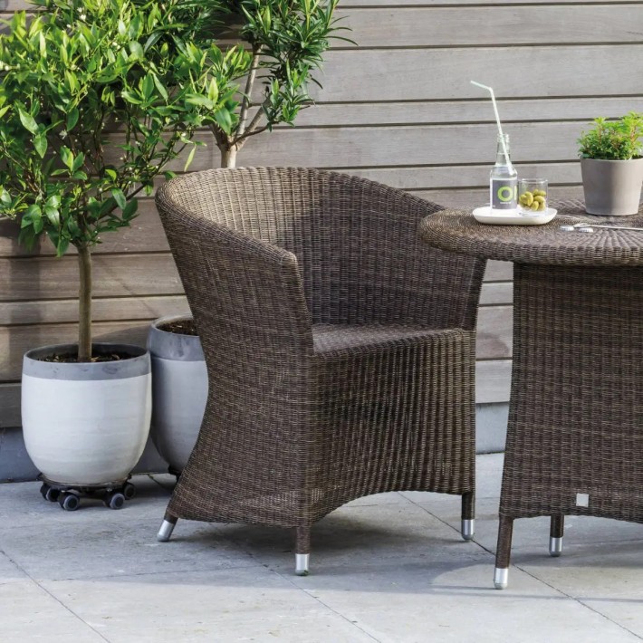 Ambiance fauteuil de jardin Némo Poivre