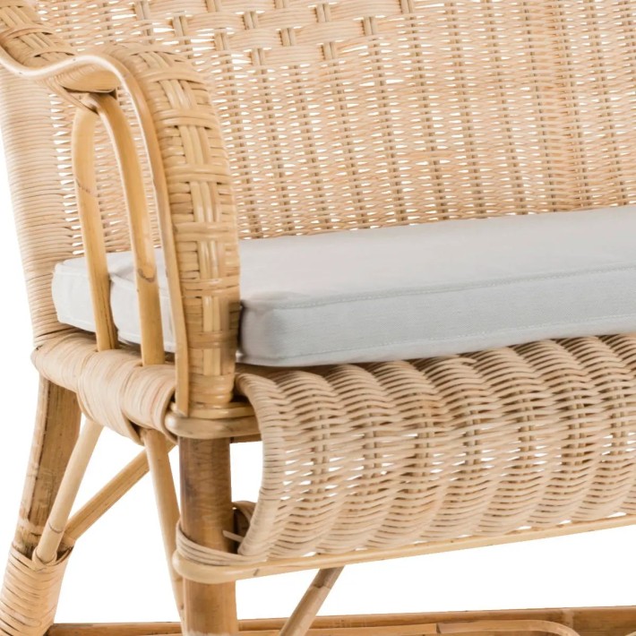 Zoom détail coussin pour canapé en rotin Marcel