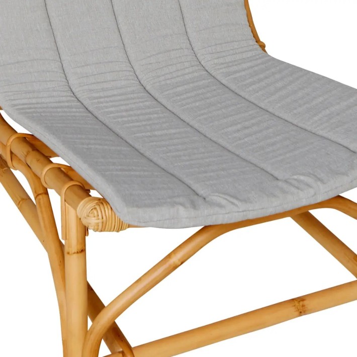 Zoom détail coussin pour fauteuil en rotin David