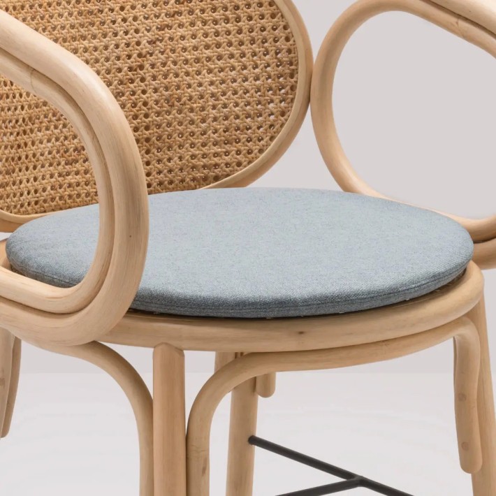 Zoom détail coussin pour fauteuil en rotin Contour gris