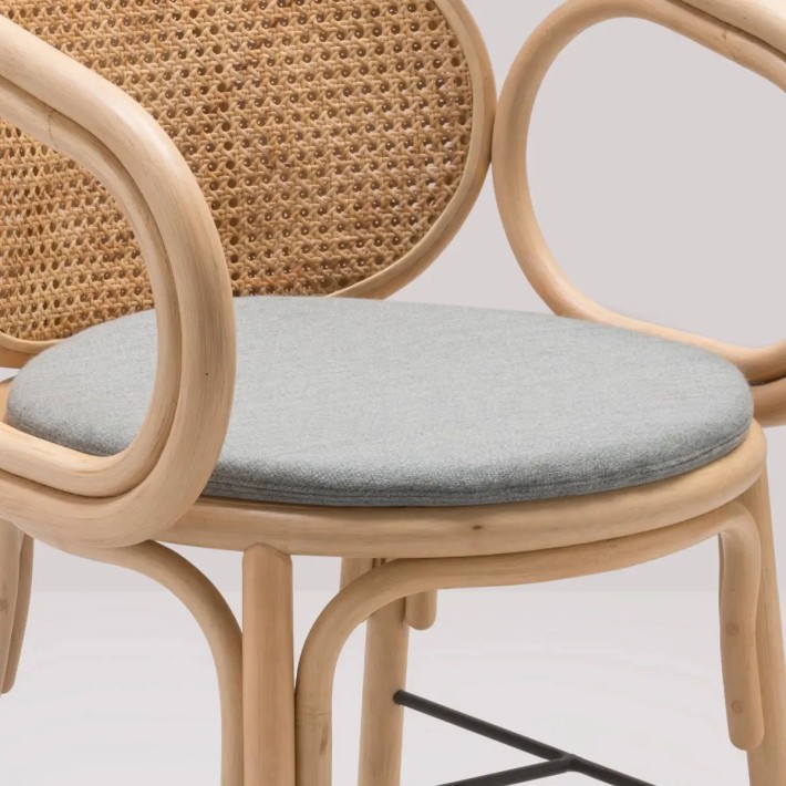 Zoom détail coussin pour fauteuil en rotin Contour cendre