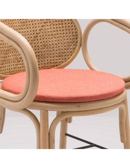 Zoom détail coussin pour fauteuil en rotin Contour corail