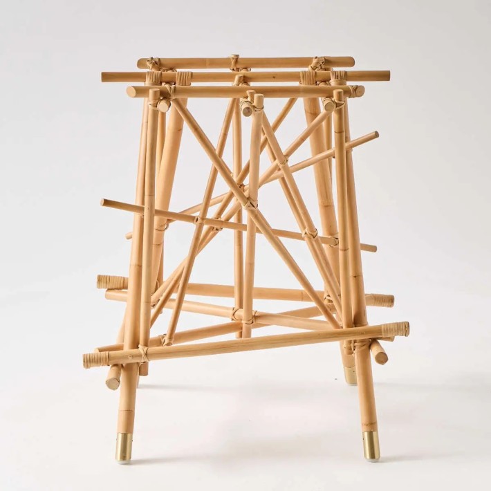 Front view Mikado rattan table base