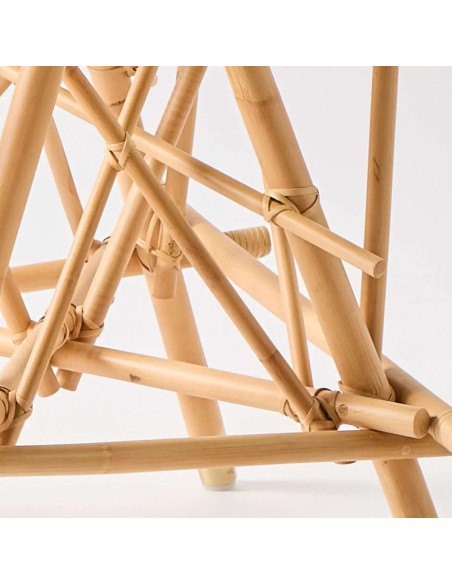 Zoom on Mikado rattan table base