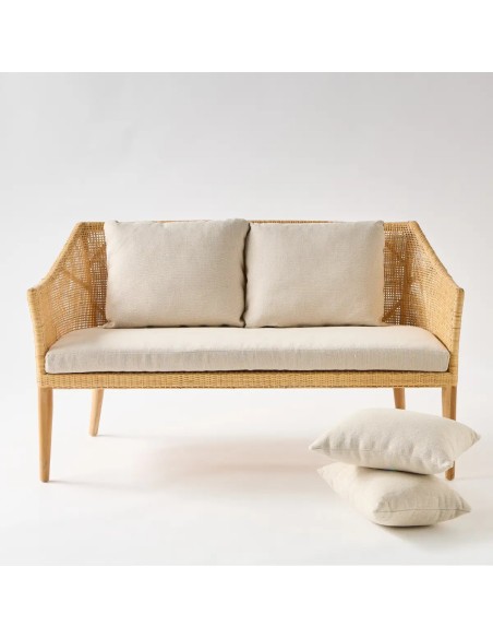 Vue de face canapé en cannage de rotin et pieds teck Saïgon