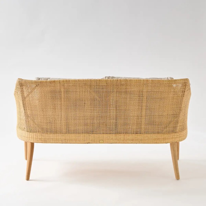 Vue de dos canapé en cannage de rotin Saïgon