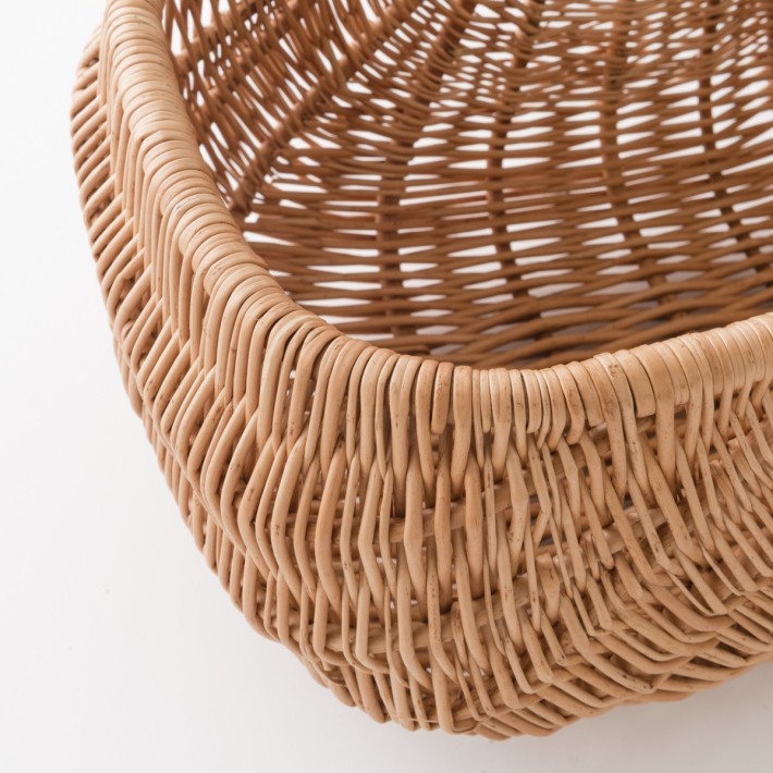 panier à commissions bombé en osier détail de tressage