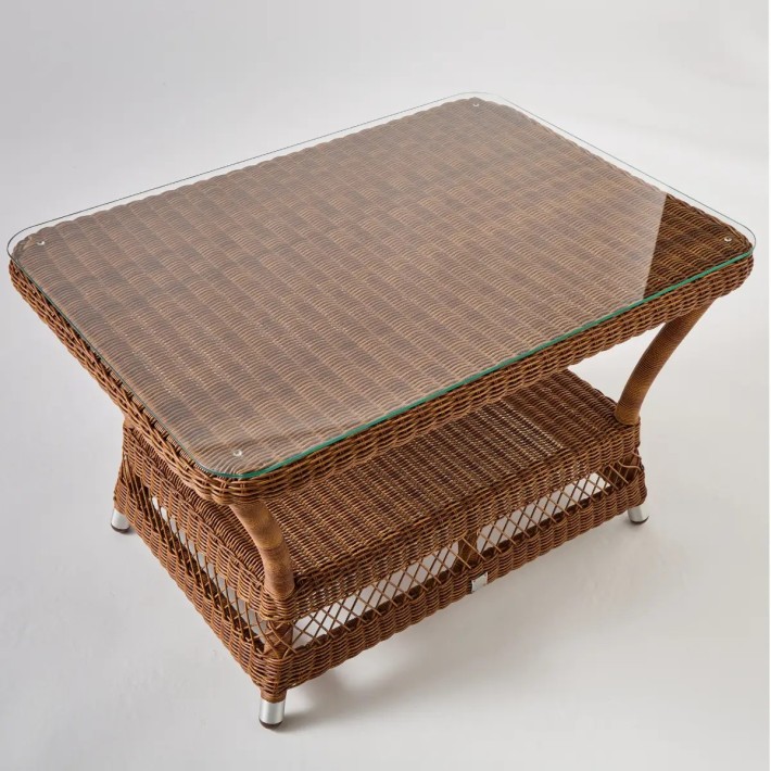 La table basse rectangulaire en résine châtaigne BIARRITZ avec son plateau de verre en option