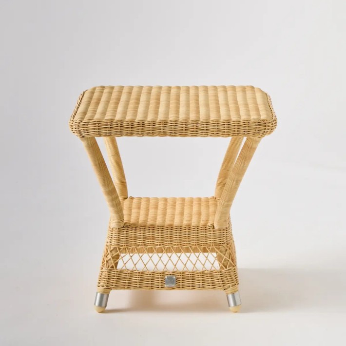 Front view Biarittz square coffee table natural resin