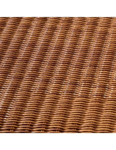 Détail du tressage en résine châtaigne des tables basses BIARRITZ