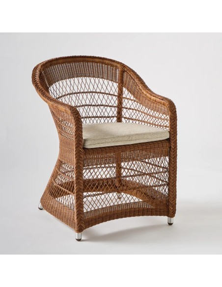 BIARRITZ châtaigne colour resin table armchair cushion option