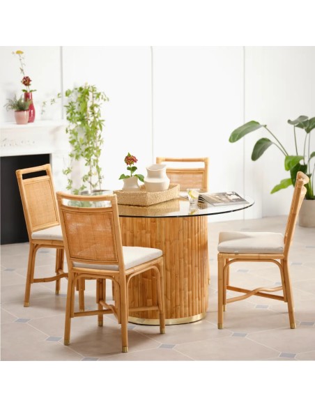 Ambiance autour du pied en rotin pour table de repas ronde Riviera