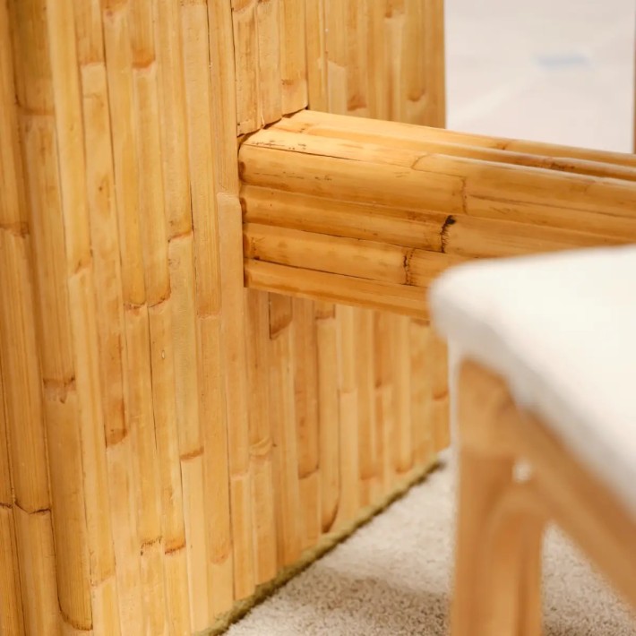 Zoom detail Rattan leg Riviera rectangular table