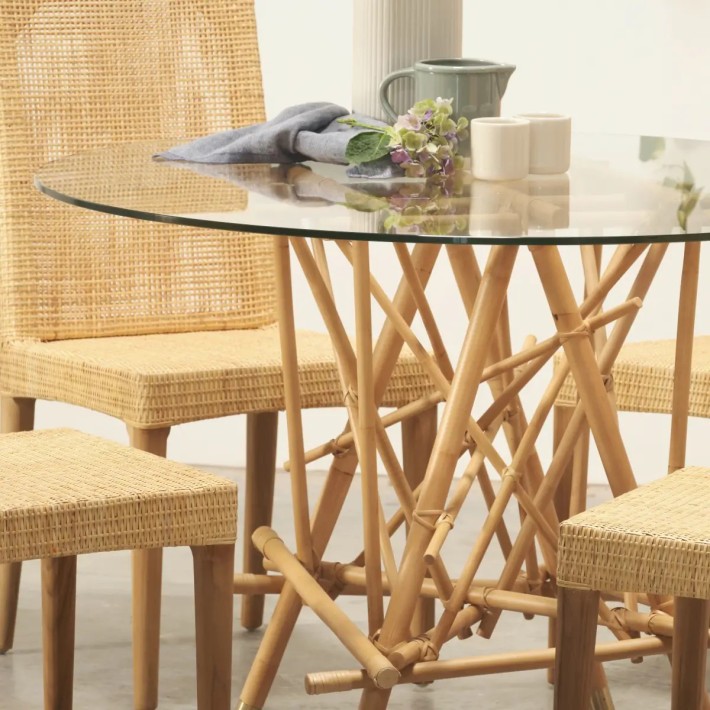 Mikado rattan table base with Saigon chair