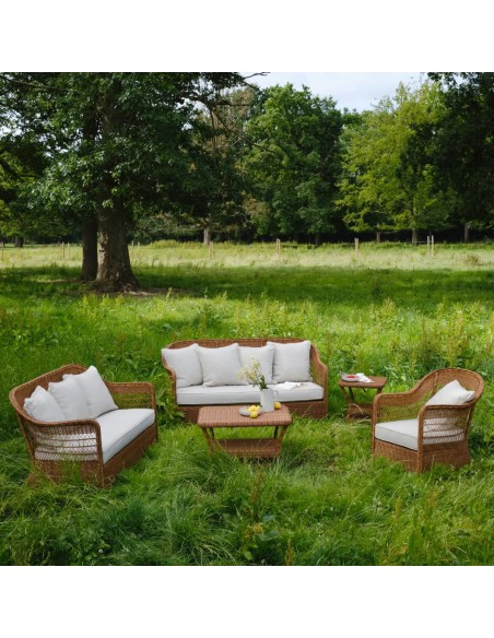 Ambiance salon de jardin en résine châtaigne Biarritz